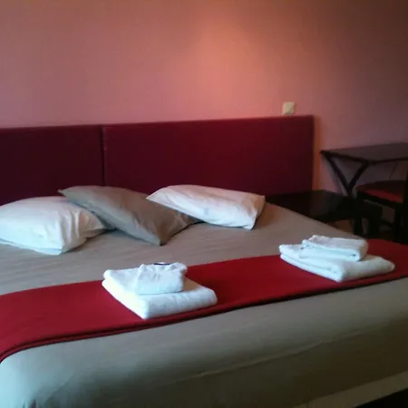 Hotel Le Clos Fleuri 2*