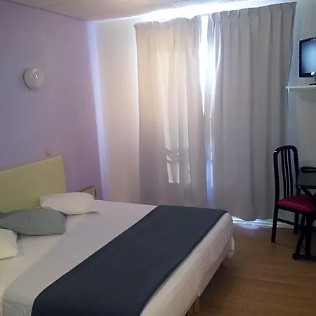 Le Clos Fleuri Hotel