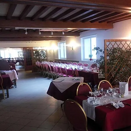 Le Clos Fleuri Hotel Bourg-de-Thizy